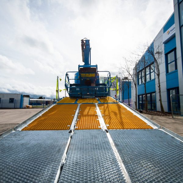 Sterling Nationwide Platforms Double-flip beavertail truck