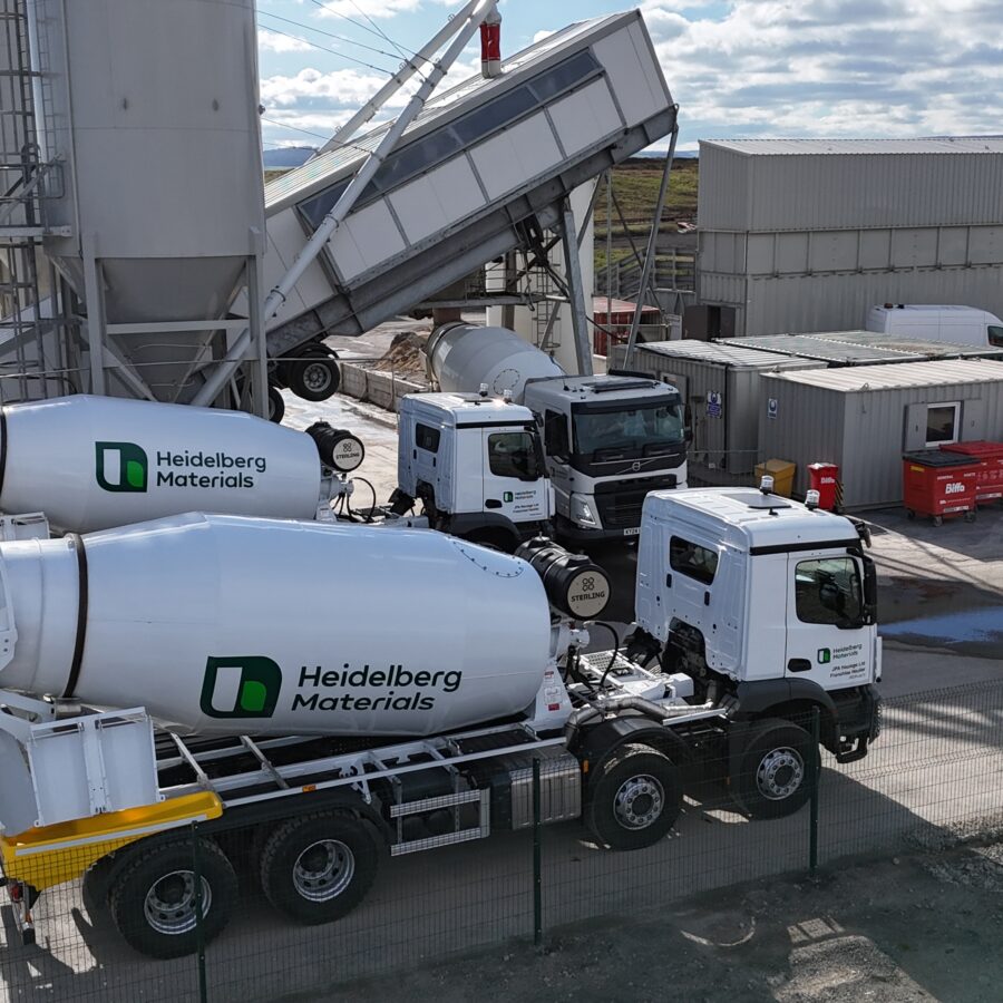 Mercedes-Benz Arocs 8x4 Concrete Mixer