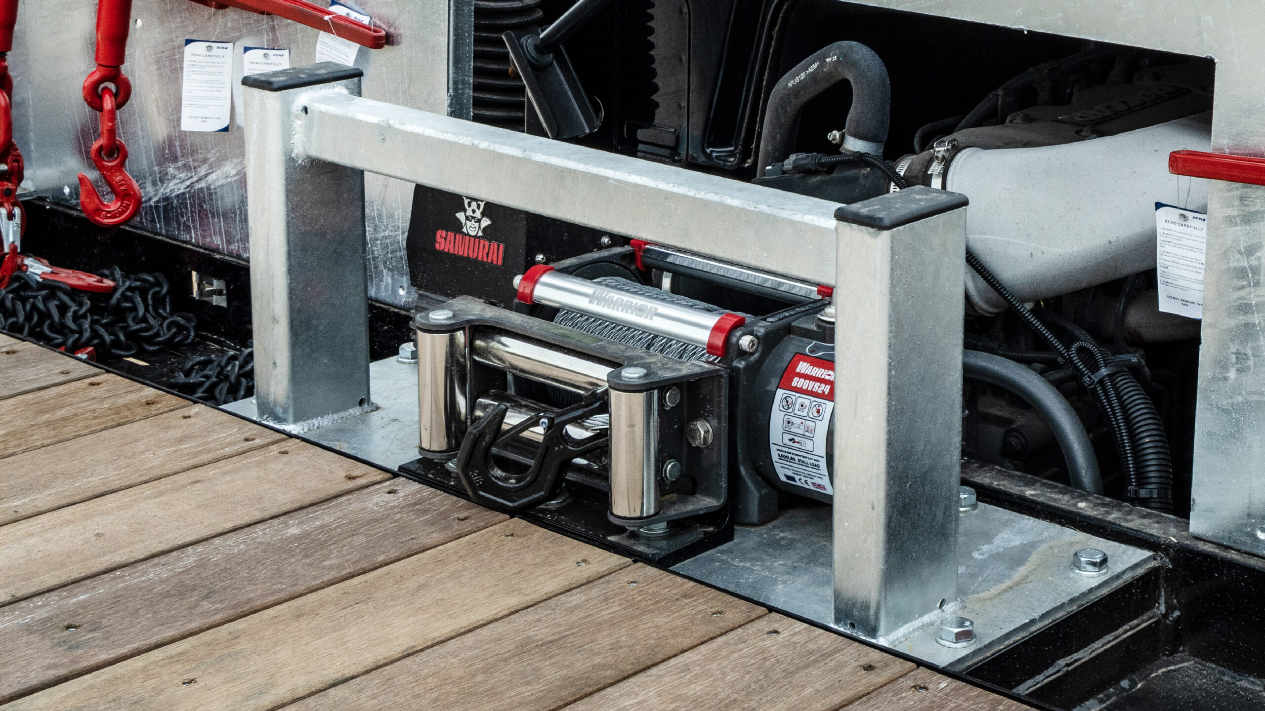 Sterling Miniload fitted with a 8,000lb electric winch
