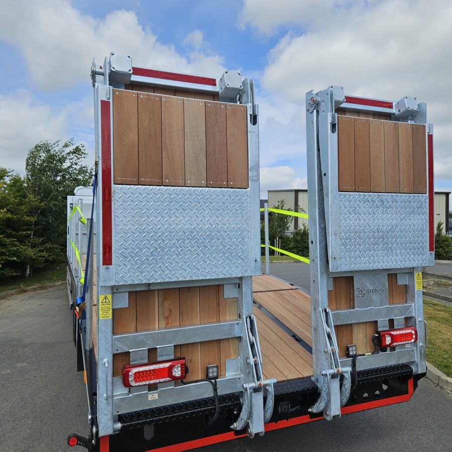 Mercedes-Benz Actros 2540 6×2 26T Beavertail