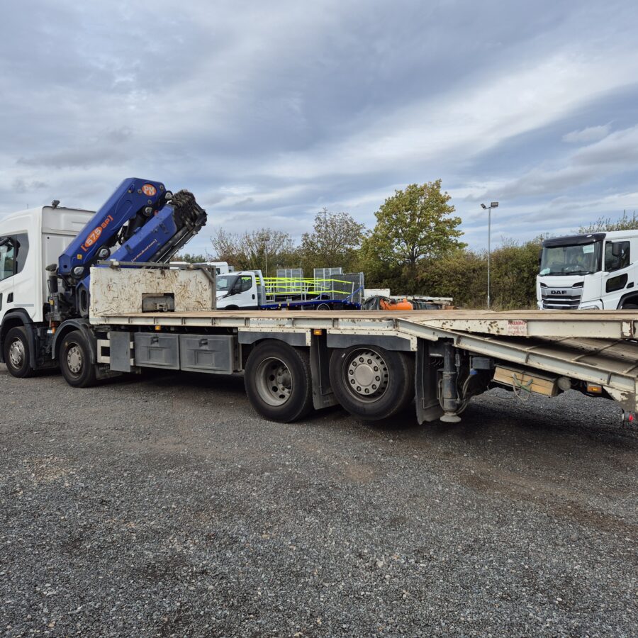 Scania P500 8×2 Cheesewedge Crane Truck